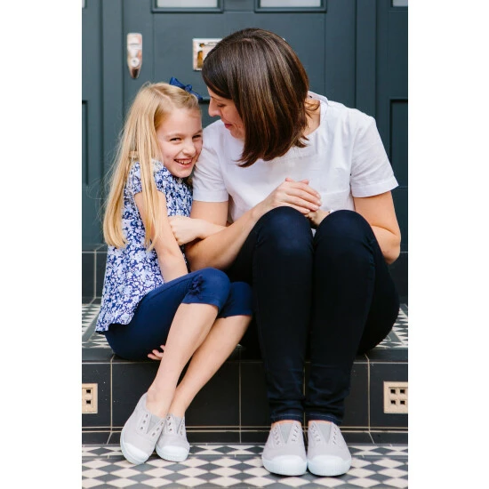 unnamed-file-509.jpg Trotters London Natural Adult Plum Canvas Shoes -Trotters London store unnamed file 509